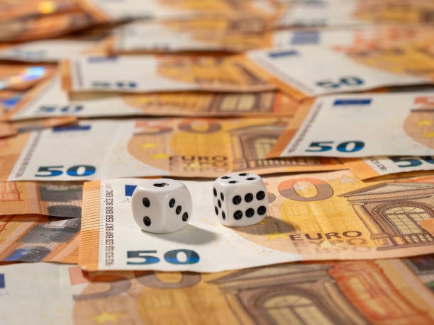 Tarung Mesin betting interface and hand progression on domino4d slot